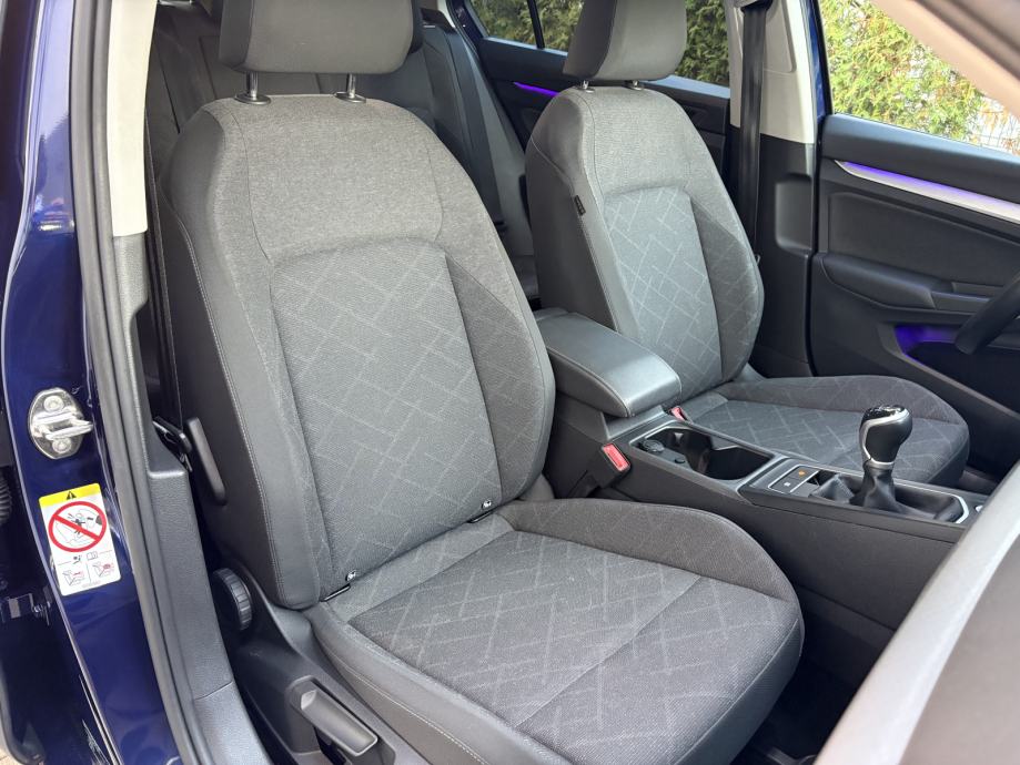 VW GOLF 8 2.0 TDI, LED, KAMERA, NAVI, ACC, REG 1 GOD, R17, SERVISNA, fotografija 14
