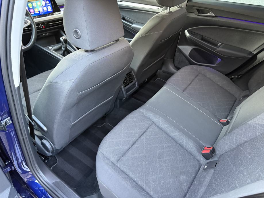 VW GOLF 8 2.0 TDI, LED, KAMERA, NAVI, ACC, REG 1 GOD, R17, SERVISNA, fotografija 15
