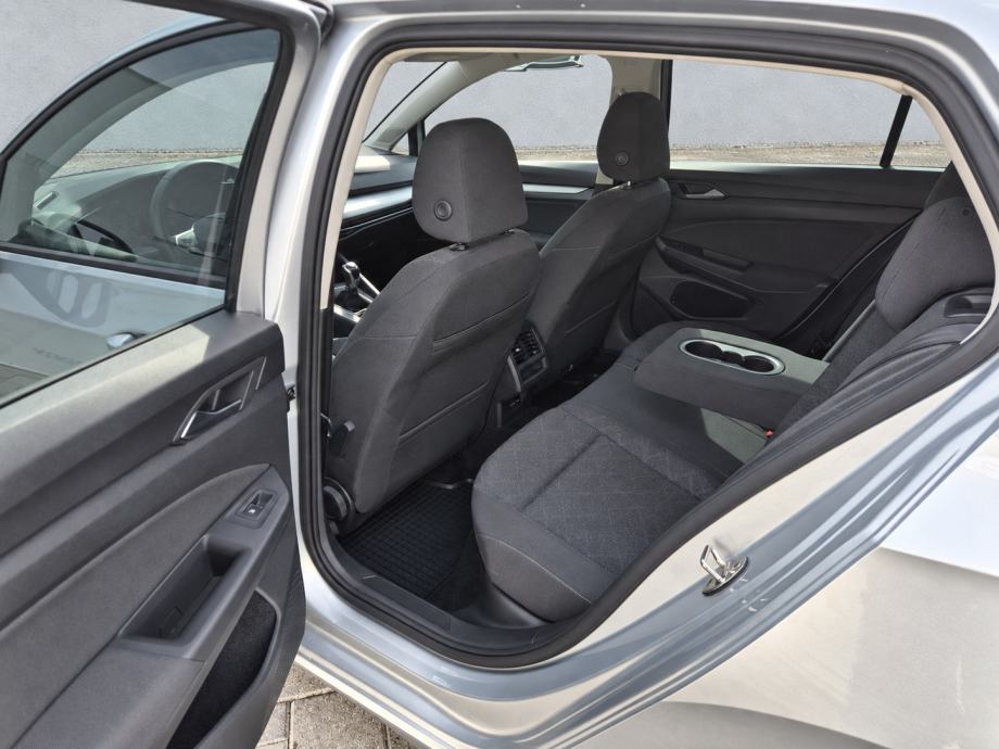 VW Golf 8 2.0 TDI, Led, Tempomat, kupljen u HR, u PDV-u, 18", fotografija 14