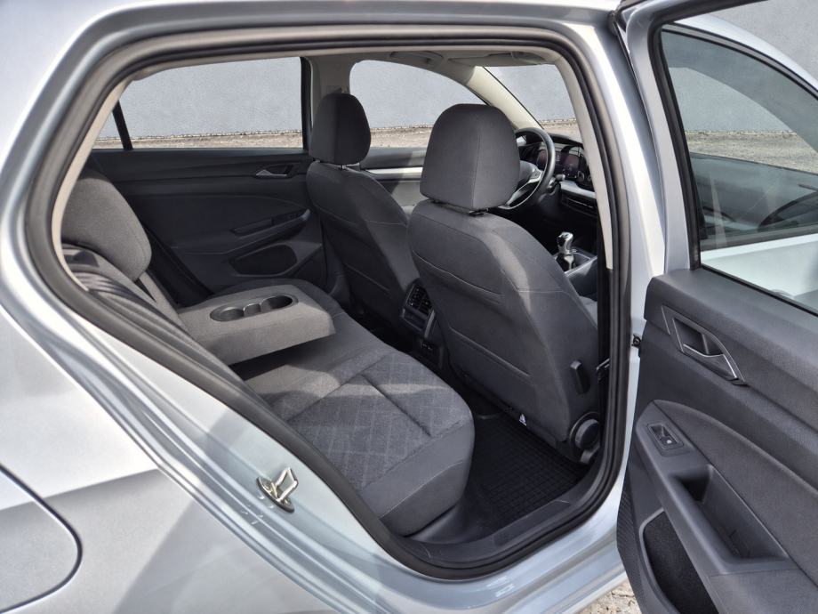 VW Golf 8 2.0 TDI, Led, Tempomat, kupljen u HR, u PDV-u, 18", fotografija 15