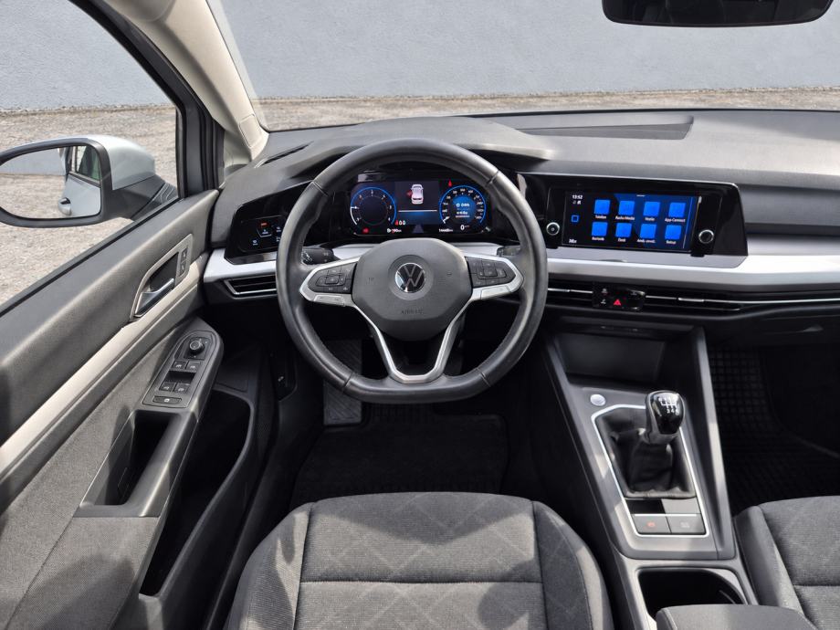 VW Golf 8 2.0 TDI, Led, Tempomat, kupljen u HR, u PDV-u, 18", fotografija 17
