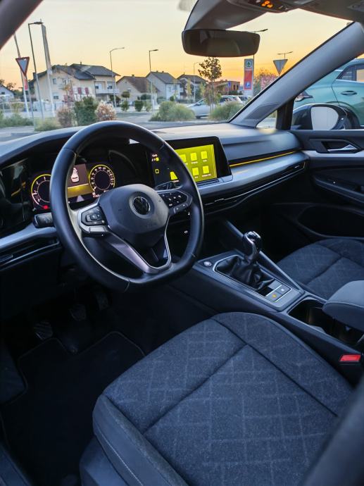 VW Golf 8 2,0 TDI*LIFE*LED,VIRTUAL,NAVI.., fotografija 12