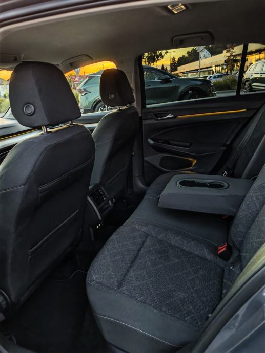 VW Golf 8 2,0 TDI*LIFE*LED,VIRTUAL,NAVI.., fotografija 13