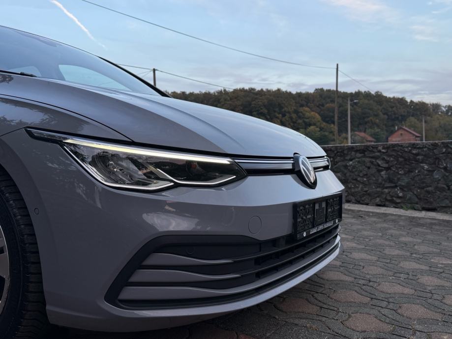 VW Golf 8 2,0 TDI LIFE, NAVI, KEYLESS, ACC, SERVISNA, fotografija 7