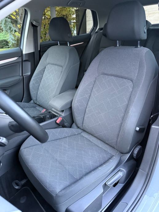 VW Golf 8 2,0 TDI LIFE, NAVI, KEYLESS, ACC, SERVISNA, fotografija 9