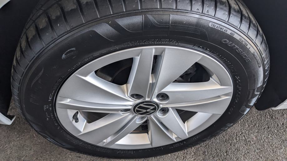 VW GOLF 8 2.0 TDI LIFE, fotografija 9