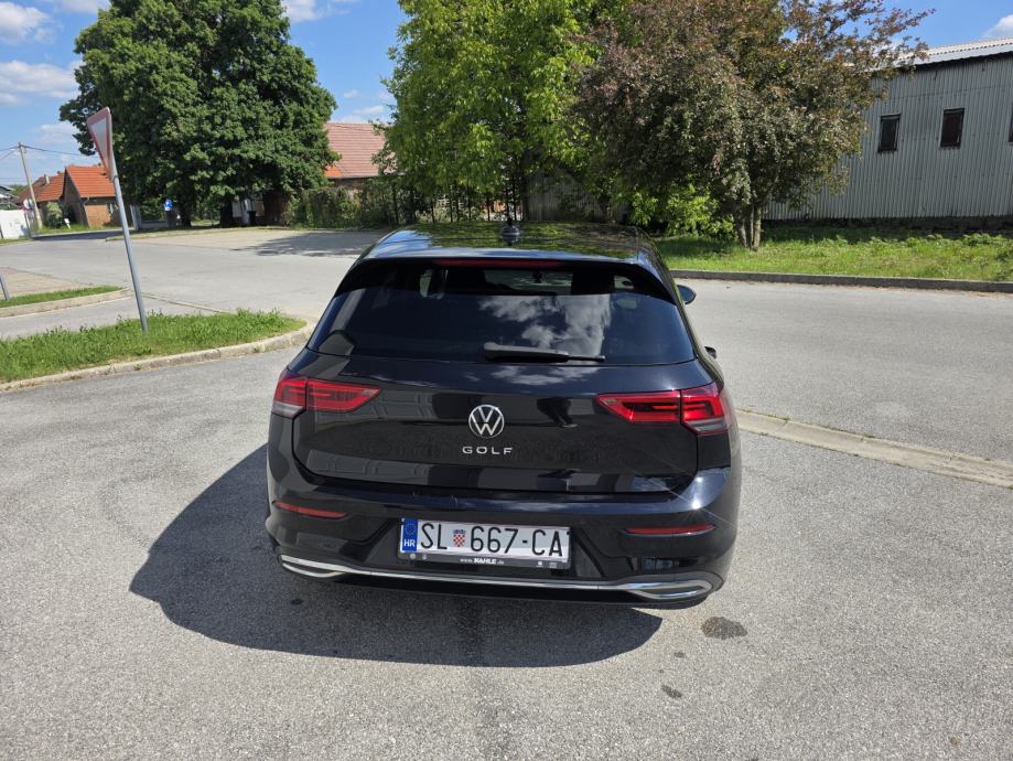 VW Golf 8 2,0 TDI, fotografija 9