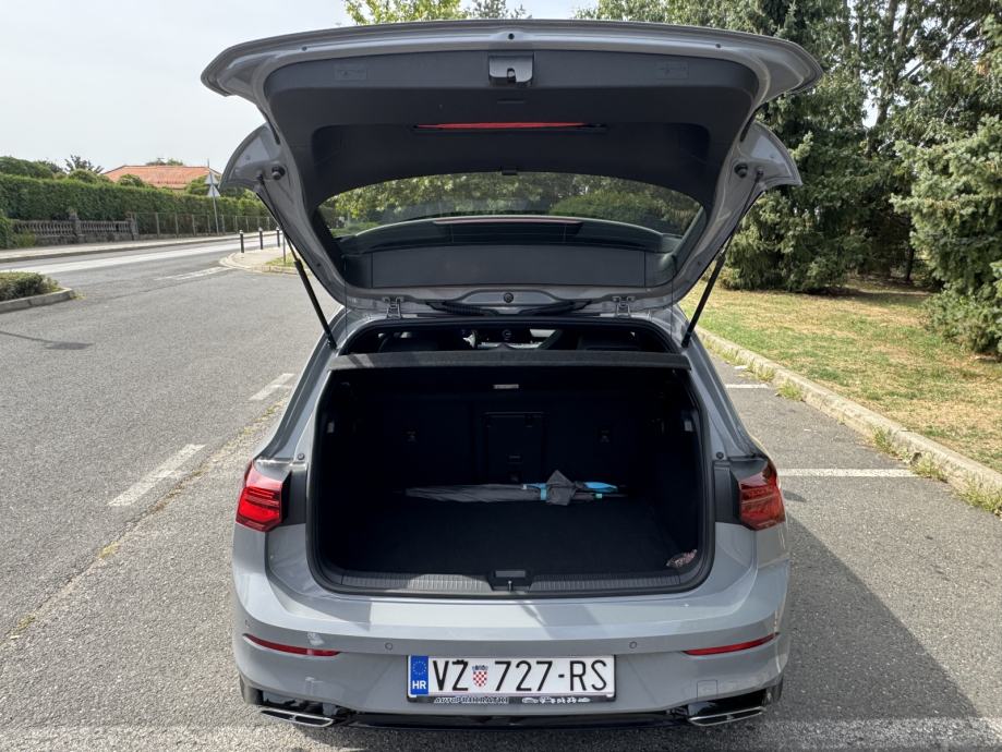 VW Golf 8 2,0 TDI, fotografija 4