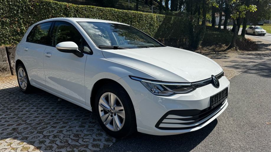 VW Golf 8 2,0 TDI-ALU-KAMERA-IQ DRIVE-SERVISNA-JAMSTVO 12 MJ-TOP!!, fotografija 4