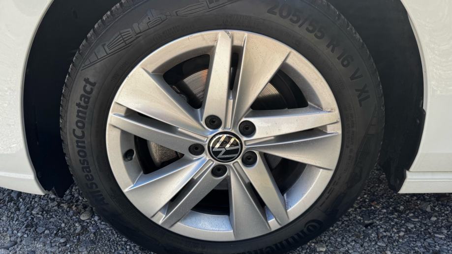 VW Golf 8 2,0 TDI-ALU-KAMERA-IQ DRIVE-SERVISNA-JAMSTVO 12 MJ-TOP!!, fotografija 14