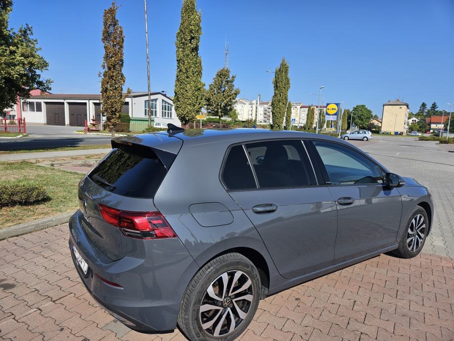 VW Golf 8 2,0 TDI, fotografija 4