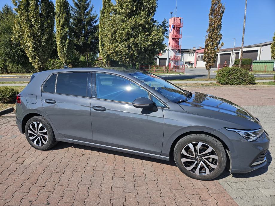 VW Golf 8 2,0 TDI, fotografija 3