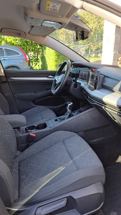 VW Golf 8 2,0 TDI ALU 18" VIRTUAL ,SERVISNA, MRTVI KUT. ODL. STANJE!!, fotografija 16
