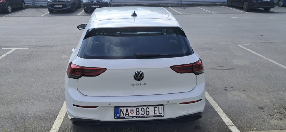VW Golf 8 2,0 TDI, TVORNICKA GARANCIJA, fotografija 6
