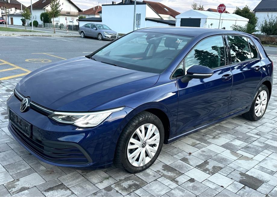 VW Golf 8 2,0 TDI/ VIRTUAL/ LED / Veliki servis /2022godina, fotografija 6