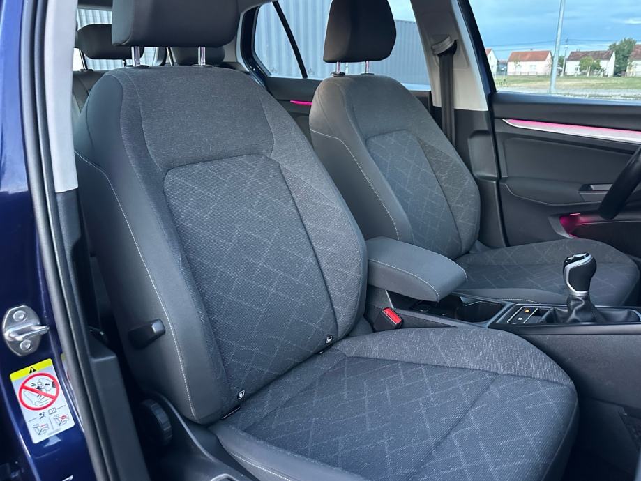 VW Golf 8 2,0 TDI/ VIRTUAL/ LED / Veliki servis /2022godina, fotografija 19