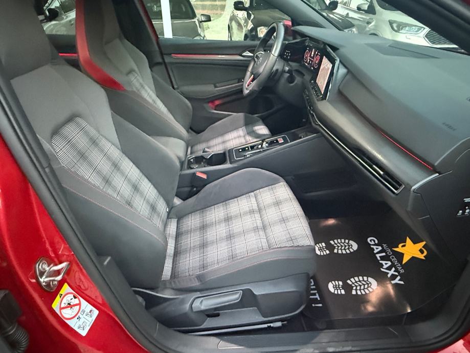 VW Golf 8 GTI 2,0 TSI automatik ROT METALIC✅, fotografija 14