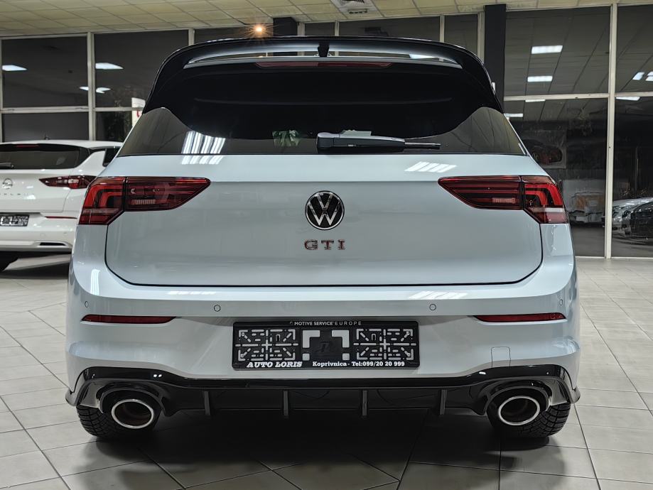 VW GOLF 8.5 *2.0 GTI *CLUB SPORT* F-1 DSG* 2025.god* 8.Tkm* JAMSTVO*, fotografija 12