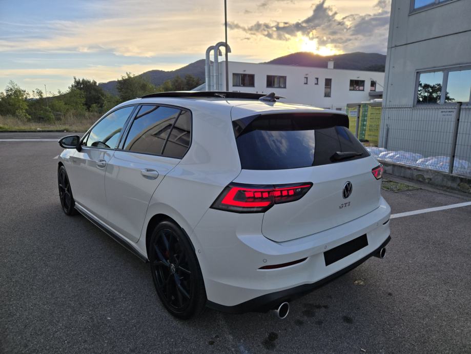 VW Golf 8 2,0 TSI automatik, fotografija 7