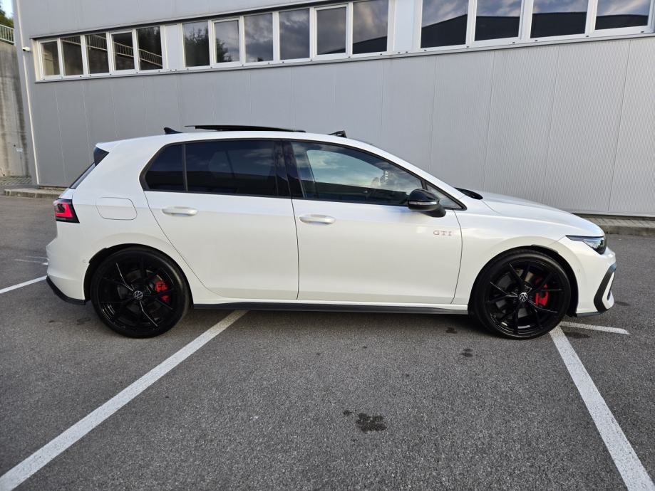 VW Golf 8 2,0 TSI automatik, fotografija 4