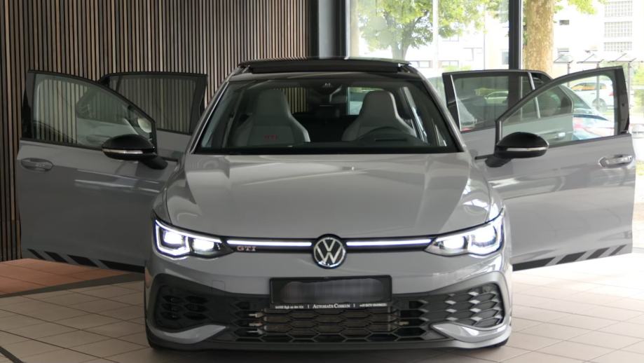 VW Golf 8 2,0 TSI GTI Clubsport *PANORAMA*AKRAPOVIĆ*IQ LIGHT*, fotografija 2