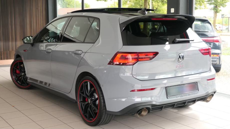 VW Golf 8 2,0 TSI GTI Clubsport *PANORAMA*AKRAPOVIĆ*IQ LIGHT*, fotografija 4