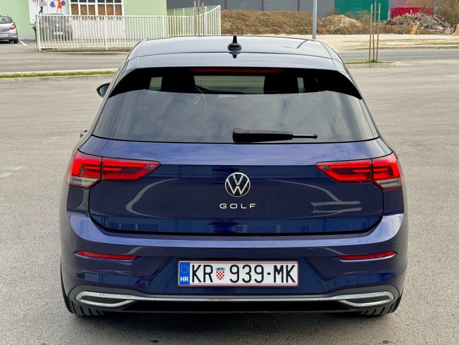 VW Golf 8 2.0TDI REG. 7/2027 *WEBASTO/LED MATRIX/ACC/RADAR/PDC/VIRTUAL, fotografija 5