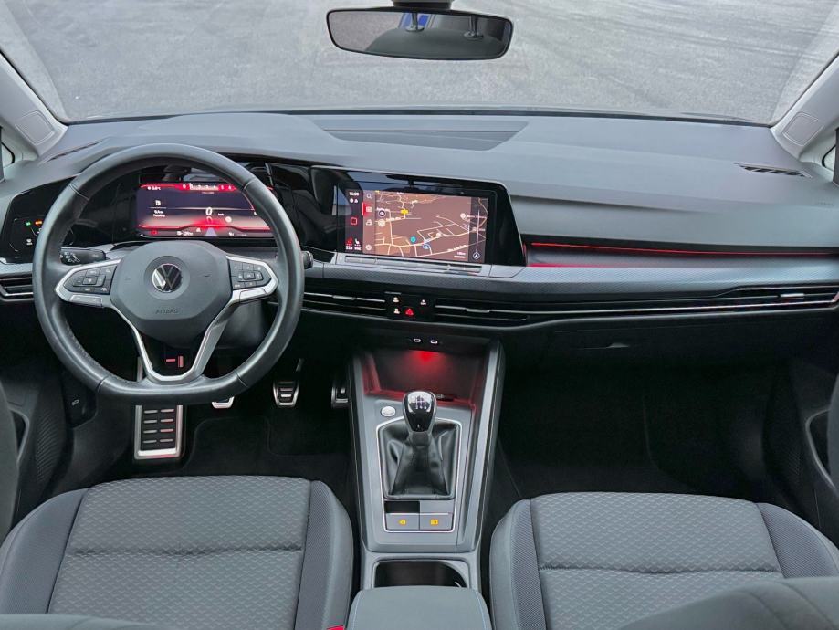 VW Golf 8 2.0TDI REG. 7/2027 *WEBASTO/LED MATRIX/ACC/RADAR/PDC/VIRTUAL, fotografija 14