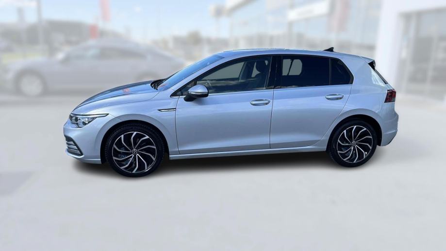 VW GOLF 8 2023 • PREMIUM jamstvo • AutoZubak Rabljena, fotografija 3