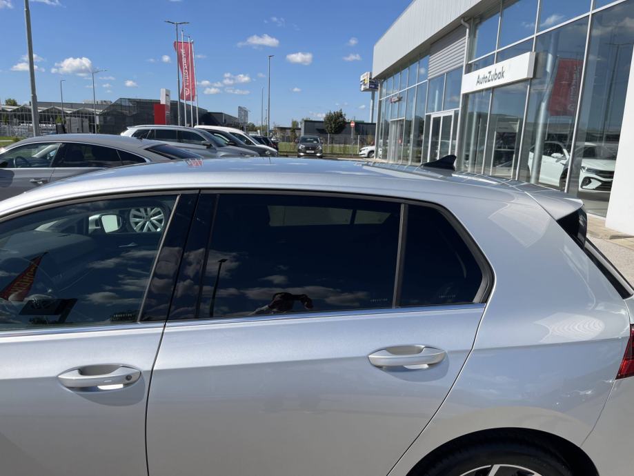 VW GOLF 8 2023 • PREMIUM jamstvo • AutoZubak Rabljena, fotografija 14