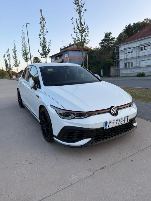 VW Golf 8 GTI CLUBSPORT, fotografija 3