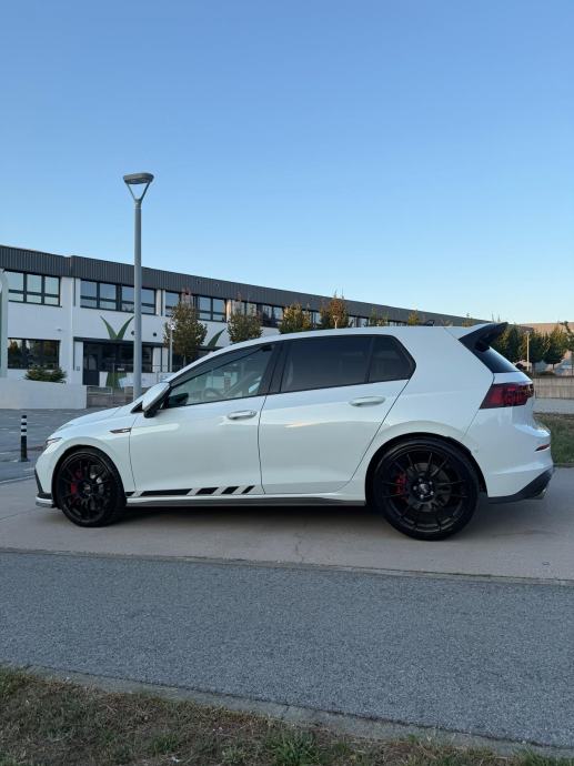 VW Golf 8 GTI CLUBSPORT, fotografija 5
