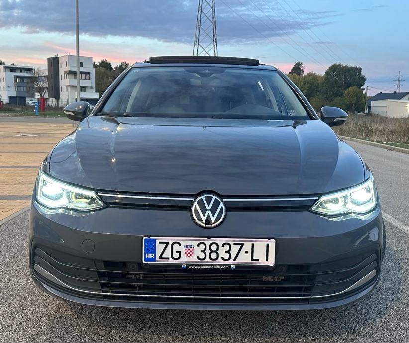 VW Golf 8 •DSG•PANO•AMBI•MATRIX, fotografija 5