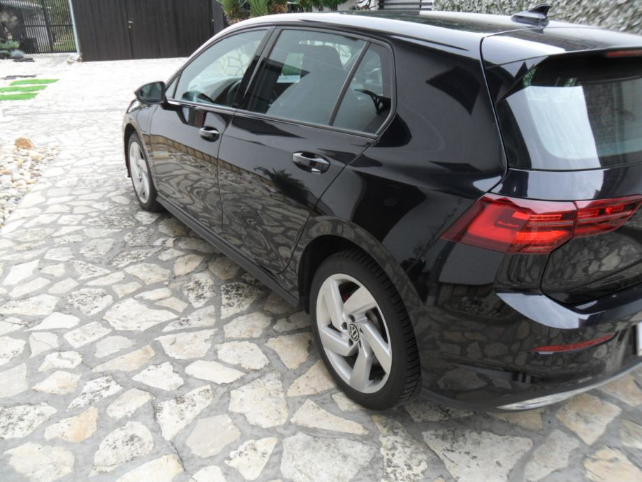 VW Golf 8 GTE 2022g DSG eHIBRID 180kw - 245 konja reg.6mj.2027., fotografija 3