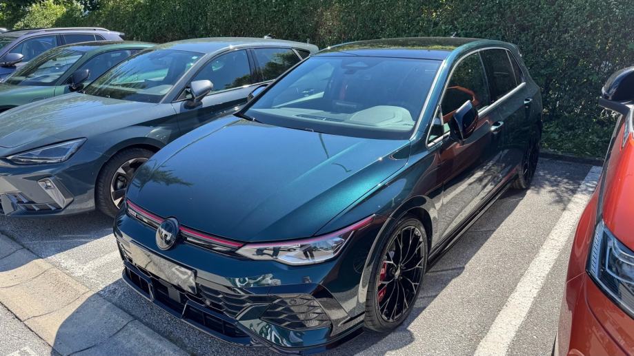 VW Golf 8 GTI 2.0 TSI DSG 50 Edition 325ks, Akrapović, fotografija 3