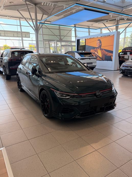 VW Golf 8 GTI 2.0 TSI DSG 50 Edition 325ks, Akrapović, fotografija 10