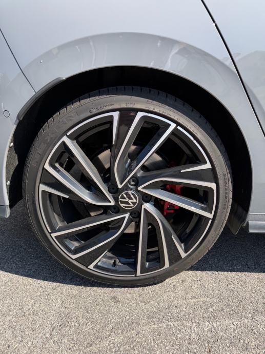 VW Golf 8 GTI ClubSport Akrapovic Harman/Kardon…, fotografija 6
