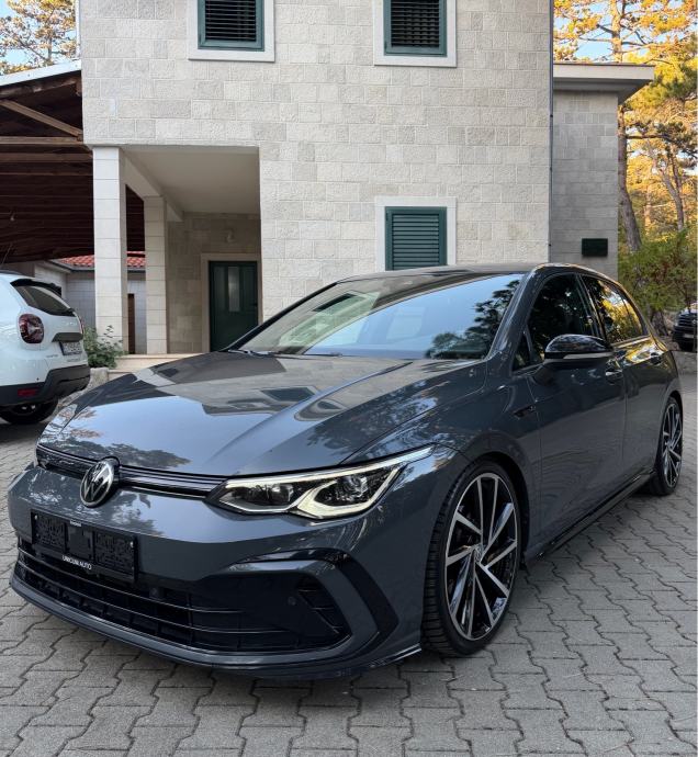 VW Golf 8 R-Line 1,5 eTSI Automatik, fotografija 3