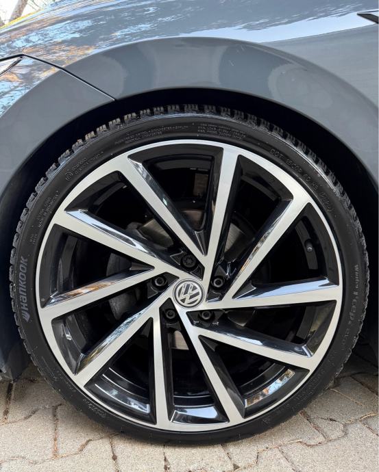 VW Golf 8 R-Line 1,5 eTSI Automatik, fotografija 10