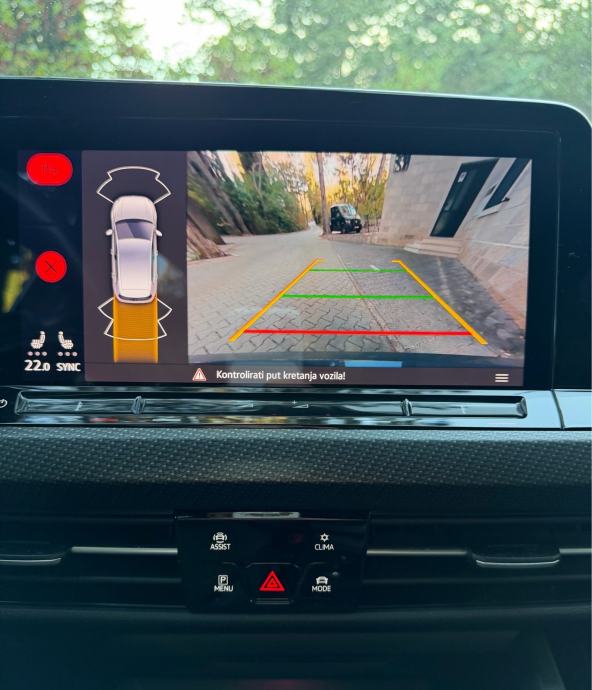 VW Golf 8 R-Line 1,5 eTSI Automatik, fotografija 14