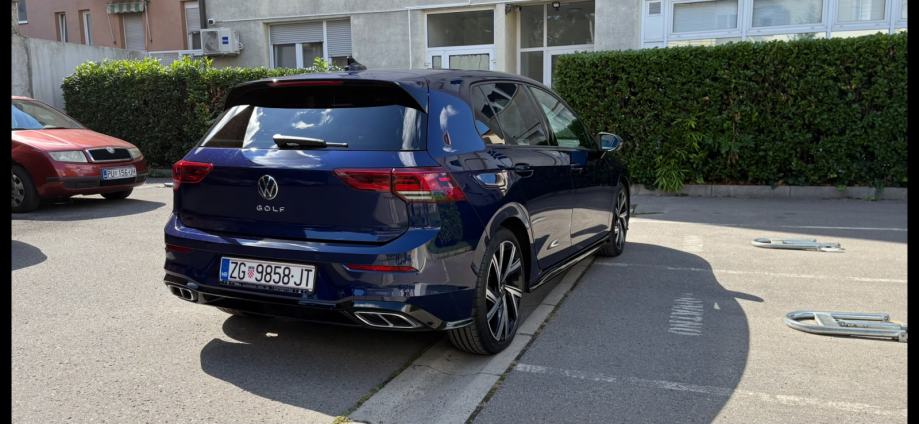 VW Golf 8 R line, fotografija 6