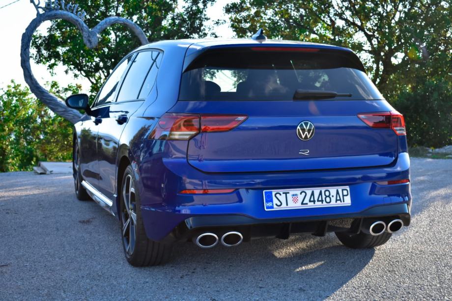 VW Golf 8 R, fotografija 4