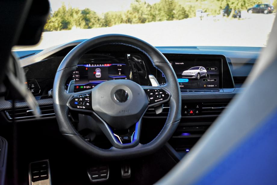 VW Golf 8 R, fotografija 5
