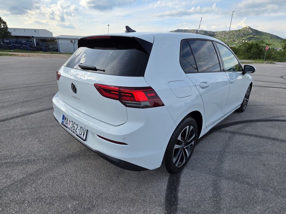 VW Golf 8 United,110kw, 2,0 TDI automatik,Novi Servis!!!, fotografija 6
