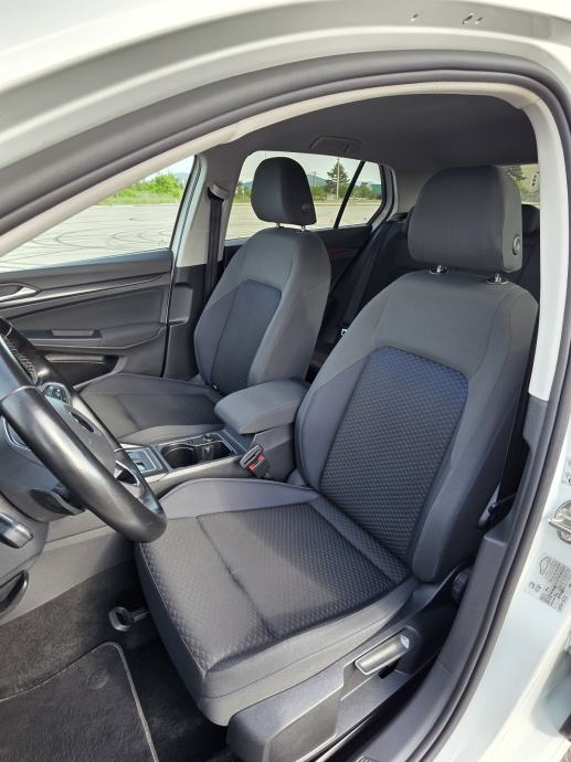 VW Golf 8 United,110kw, 2,0 TDI automatik,Novi Servis!!!, fotografija 17