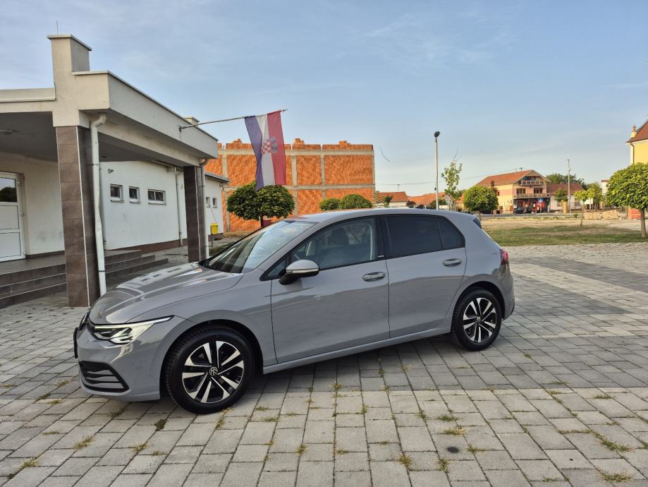 VW Golf 8 UNITED,Velika navigacija, senzori,grijanje sjedala i volana, fotografija 2