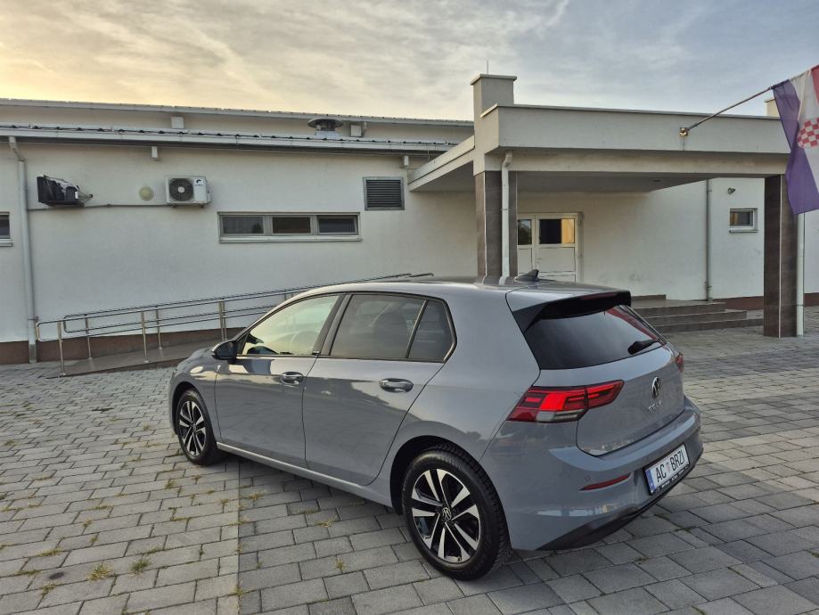 VW Golf 8 UNITED,Velika navigacija, senzori,grijanje sjedala i volana, fotografija 4