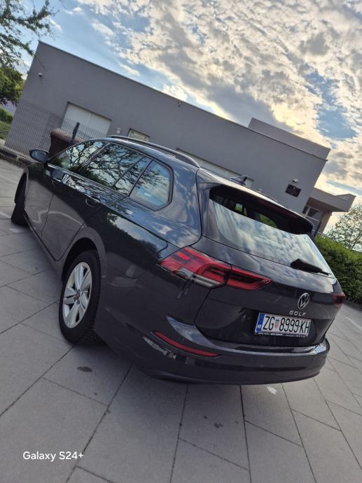 VW Golf 8 Variant 2.0, pogled izvana - slika 3