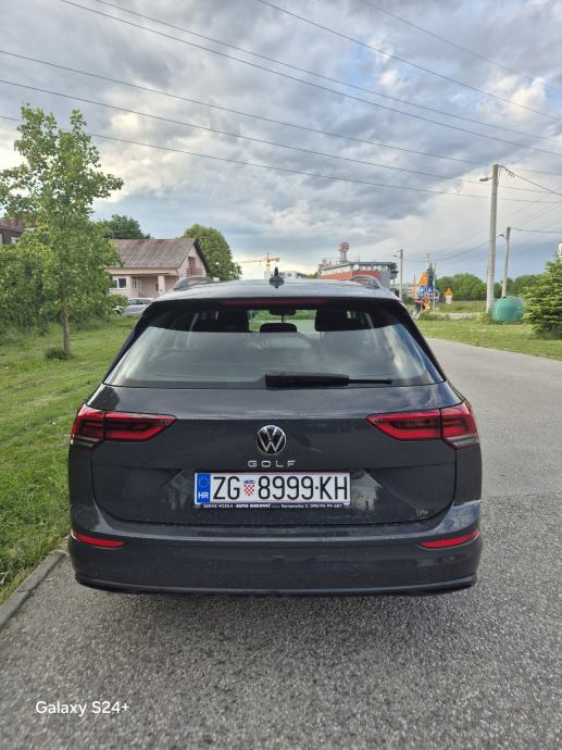 VW Golf 8 Variant 2.0, fotografija 7