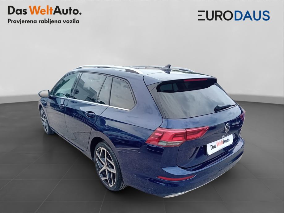 VW Golf 8 Variant 2.0 TDI DSG Style *Panorama * Navi *Alu 18, fotografija 7